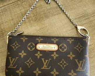Louis Vuitton Pochette 