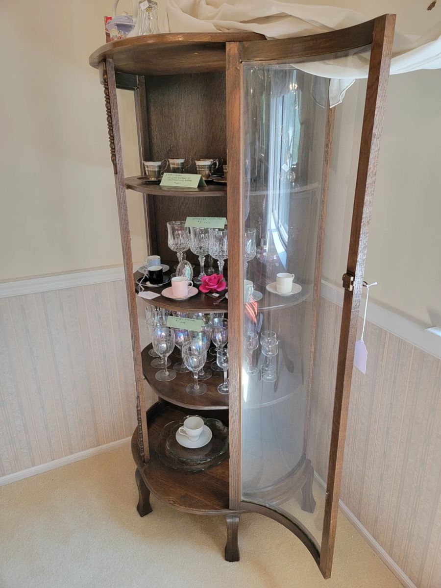 EVERYTHING MUST GO 2 BEDROOM CONDO in Cranbury, NJ starts on 8/26/2023