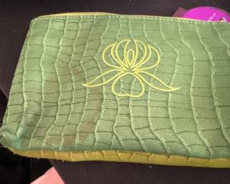 O’Niell make up cases