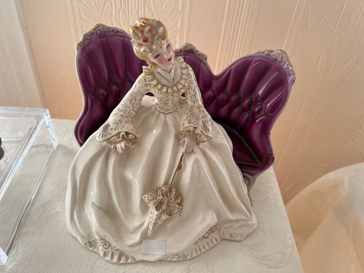 PASADENA California FLORENCE CERAMICS Victorian Lady Figurine