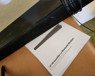 32" Sound Bar with Wireless Bluetooth