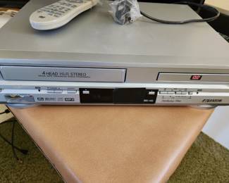 Sansu DVD - VHS Player