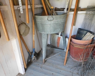 Wash Tub w/stand