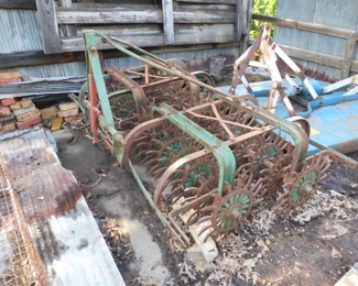 John Deere 2-Section Rotary Hoe, 3pt.