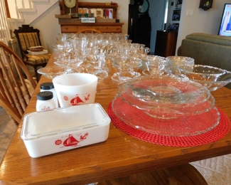 Vintage Anchor Hocking Pieces