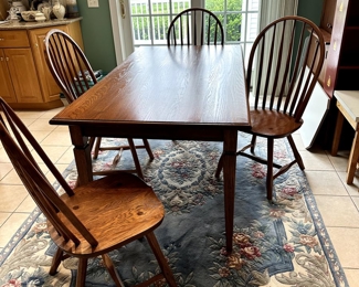 Hunt Dining Table with 6 Chairs 
