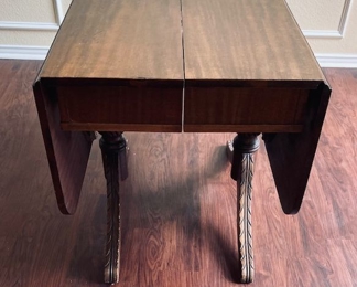 Duncan Phyfe Style Mahogany Drop Leaf Dining/Breakfast Table w/Chairs.