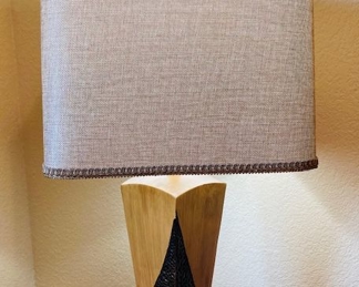 European Style Vintage Bronzed Table Lamp.