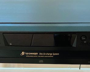 Sony 5 CD Changer/Player.