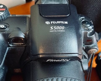 Fugifilm Finepix S Series S5000 Digital Camers and Bag.