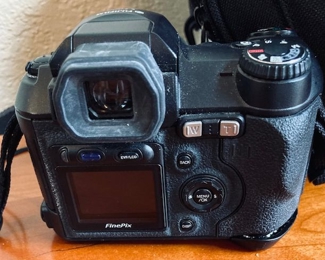 Fugifilm Finepix S Series S5000 Digital Camers and Bag.