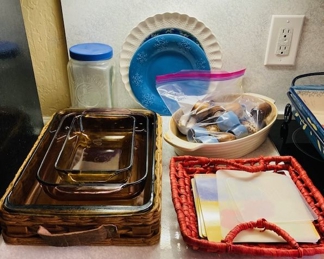 Selection of Bakeware/Cookware.