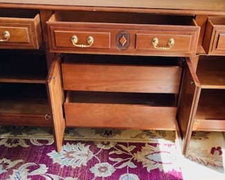 Harden Furniture Credenza/Buffet. W 68" x H 34" x D 18" Exceptional Condition.