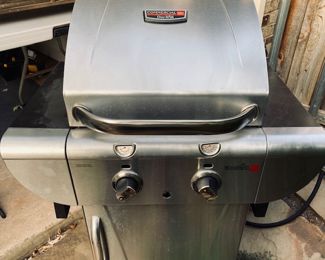 Char Broil 2 Burner Tru Infrared Grill. Never Used out of Box.