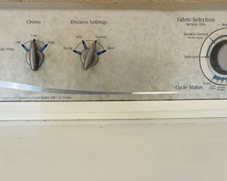 Maytag Gas Dryer. Quiet Series 100 Supersize Capacity. Top Condition.