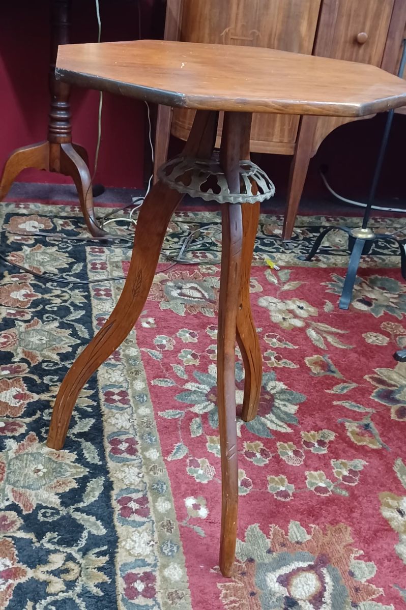 Bostic and Wilson Antiques Auction 2 starts on 8/23/2023