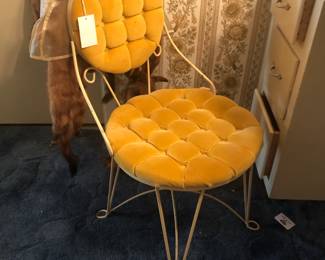 Adorable vanity chair