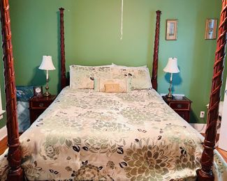 4 Poster bed