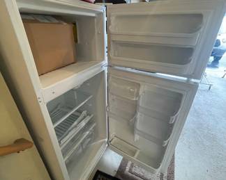 Kenmore Refrigerator 
