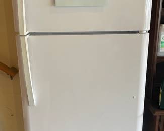 Kenmore Refrigerator 