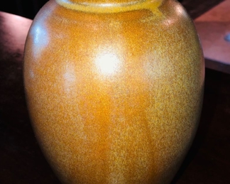 Beautiful WJ Gordy (1910/1993) Ga art pottery mountain gold glaze