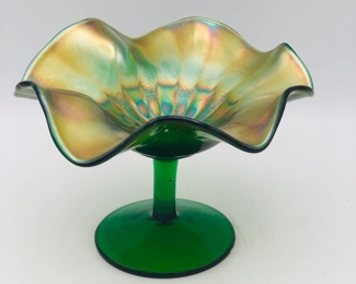 Fenton Bob bon opalescent green
