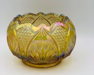 Fenton regency rose bowl