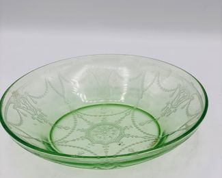 Uranium serving bowl