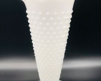 Anchor hocking trumpet hobnail vase