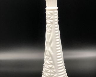 Anchor hocking milk glass bud vase