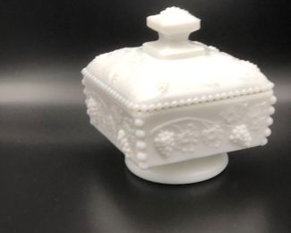 Westmoreland milk glass grapes candy dish 