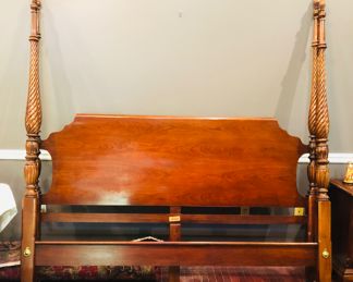 King four poster bed by Lexington 