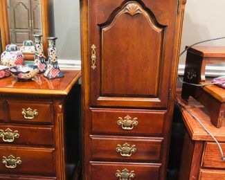 Jewelry /lingerie chest by Lexington 