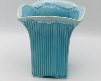 Marietta modern blue ribbed drip