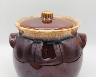 Hull brown drip bean pot