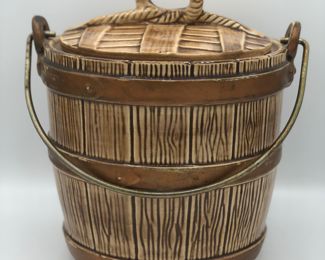 Oaken bucket 1950’s McCoy cookie jar