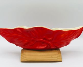 Shawnee Christmas red anthurium leaf console bowl