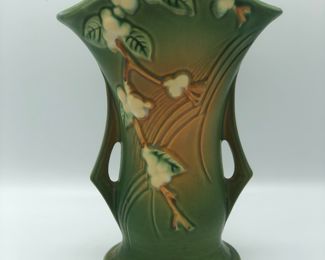 Roseville snowberry green vase