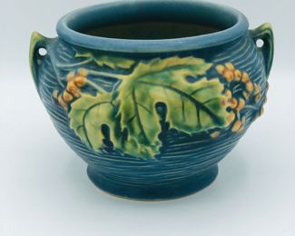 Roseville blue bush berry small handled jardiniere 1941