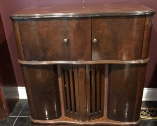 RCA Victrola magic brain radio tecord player 3 band anniversary 1942 WW2 