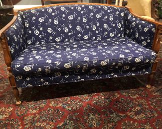 Massoud settee