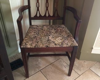 Mahogany arm chair