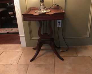 Lyre harp table