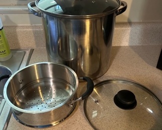 #47 Set of 4 pots $20