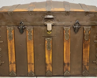 738 Trunk For Your Treasures