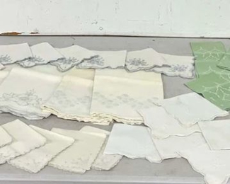 812 Embroidered Linens