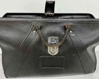 827 Vtg Leather Briefcase
