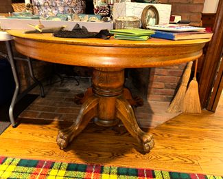 Antique round oak table 