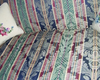 CLOSE UP OF SOFA PATTERN