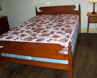 SPARE ROOM FULL MATTRESS (NOT BOX SPRING)  - LEXINGTON FURNITURE HEAD/FOOT BOARD